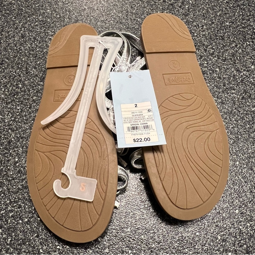 NWT Cat & Jack Silver Aria Bow Strap Girls Sandals- Size 2 - Picture 3 of 3